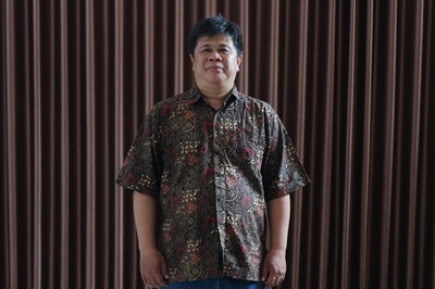 Dr. Tepi Peirisal, S.Sos., M.Si